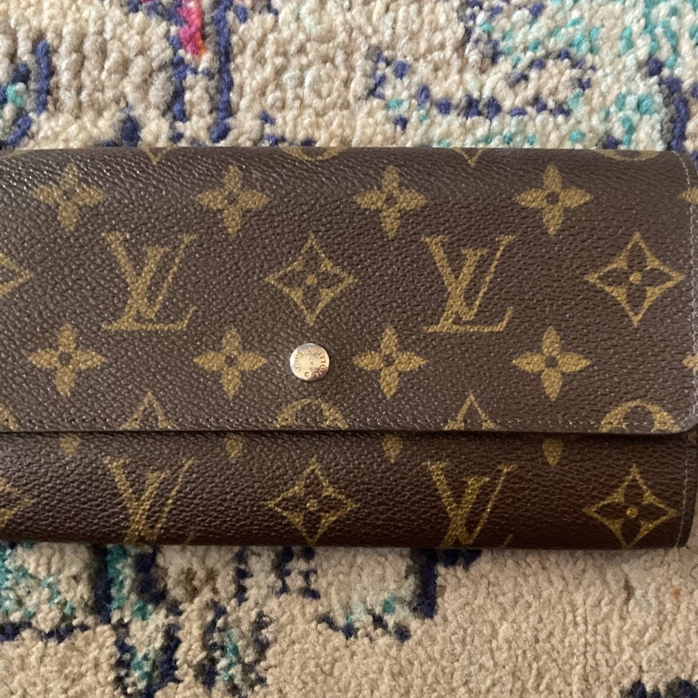 Louis Vuitton Monogram Sarah wallet
